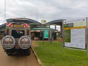 At the Kimana Gate (...